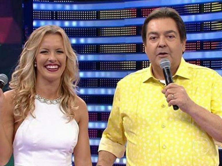 Jú Valcézia no Domingão do Faustão em 2017