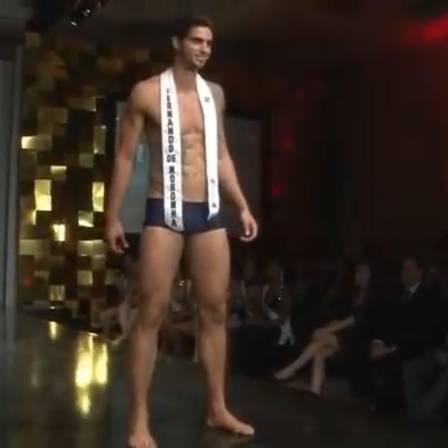 Mister Brasil 2013 sobre preconceito por ser bonito. 