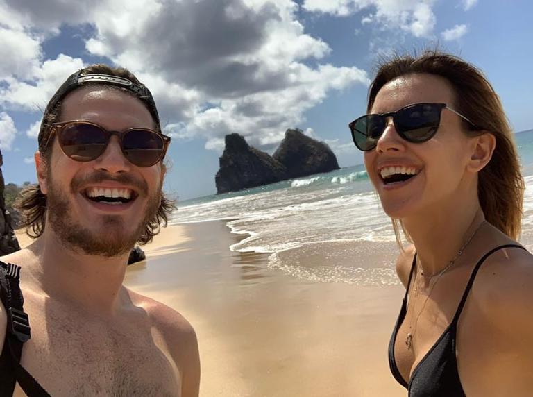 Cris Dias e Caio Paduan em Fernando de Noronha