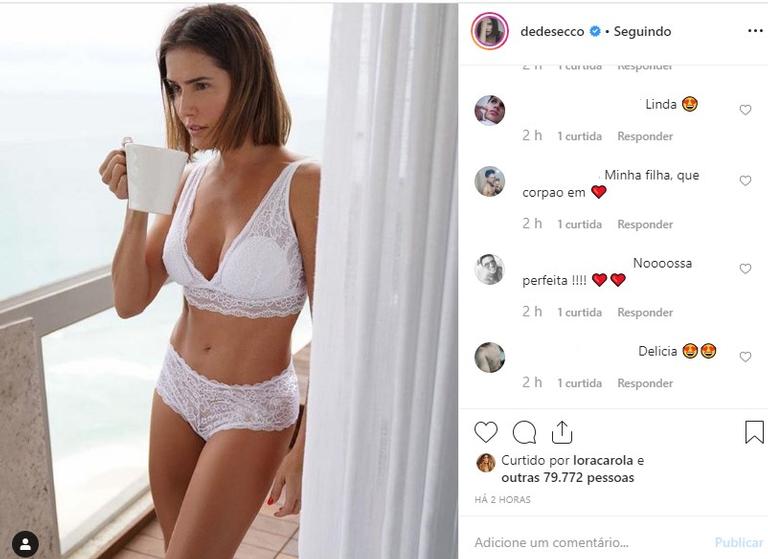 Deborah Secco de lingerie branca