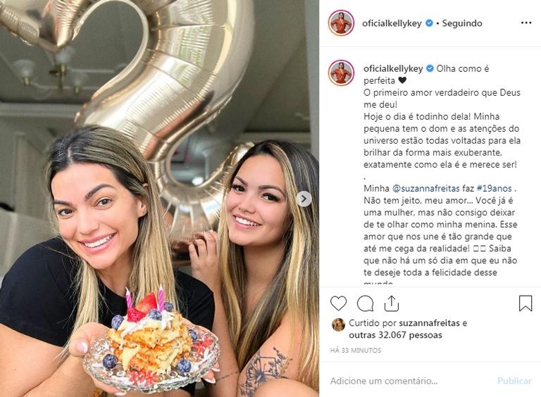 Kelly Key posa ao lado de Suzanna Freitas em seu aniversário