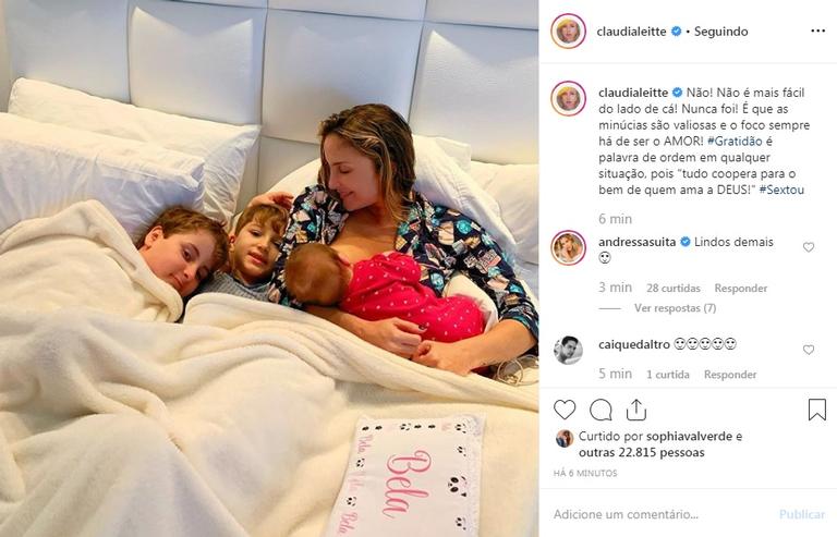 Claudia Leitte compartilha momento íntimo com os 3 filhos 