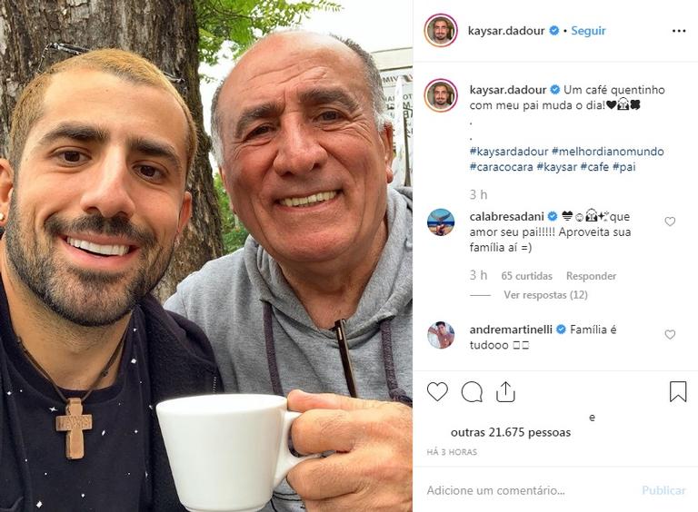 Kaysar posa com o pai e semelhança impressiona