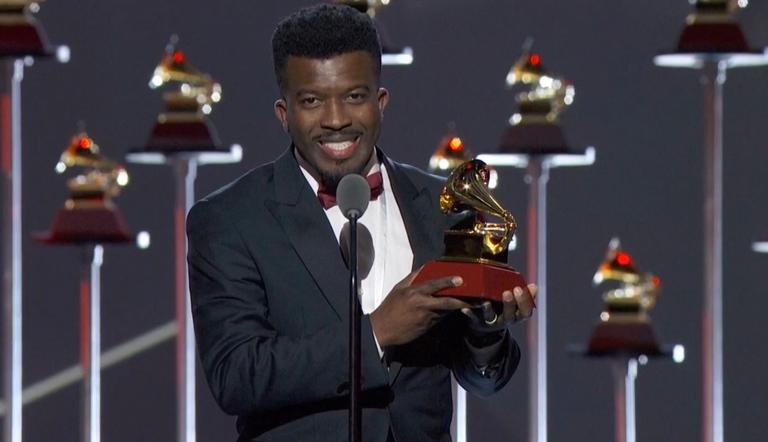 Delino Marçal comemora sua primeira vitória em Grammy