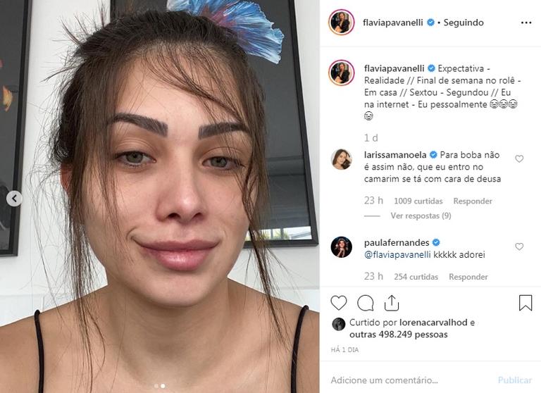 Flavia Pavanelli compara fotos maquiada e de cara lavada