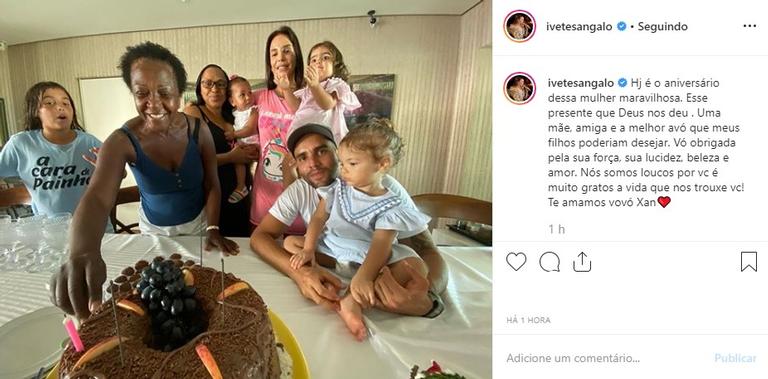 Ivete Sangalo com a família