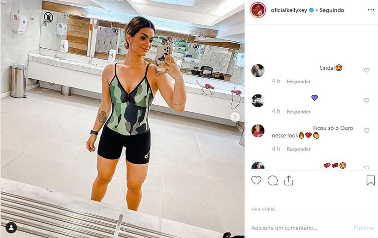 Kelly Key de roupa de academia