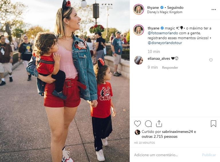 Thyane Dantas encanta ao aparecer na Disney com os filhos