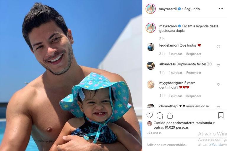 Arthur Aguiar e a filha posam juntos nas redes sociais