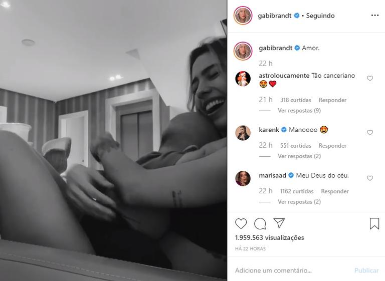 Gabi Brandt mostra novo truque do filho de 5 meses, Davi