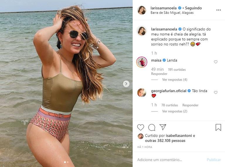 Larissa Manoela usou suas redes para mostrar mais uma foto de sua viagem para o Alagoas e arrancou elogios dos fãs 