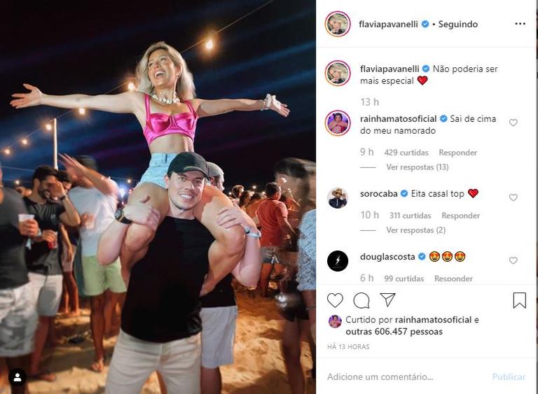 Flávia Pavanelli postou em suas redes sociais uma foto ao lado do namorado, Junior Mendonza 