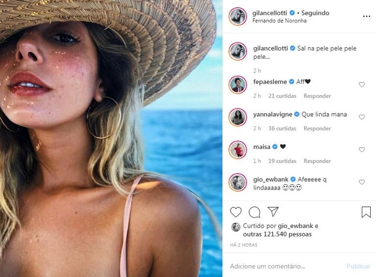 Giovanna Lancellotti arranca suspiros em foto fazendo carão