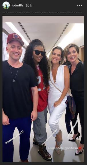 Ludmilla, Paulo Gustavo, Ingrid Guimarães e Flávia Alessandra em cinema