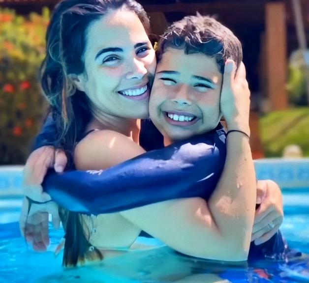 Wanessa surge com seu filho mais velho e encanta web