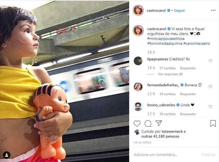 A atriz tirou uma foto muito fofa da pequena e encantou seus seguidores com o momento