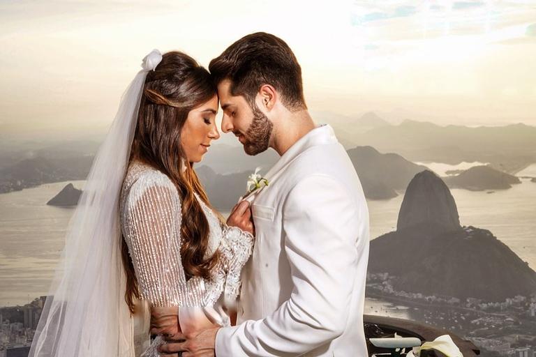 Alok celebra um ano de casamento com Romana Novais