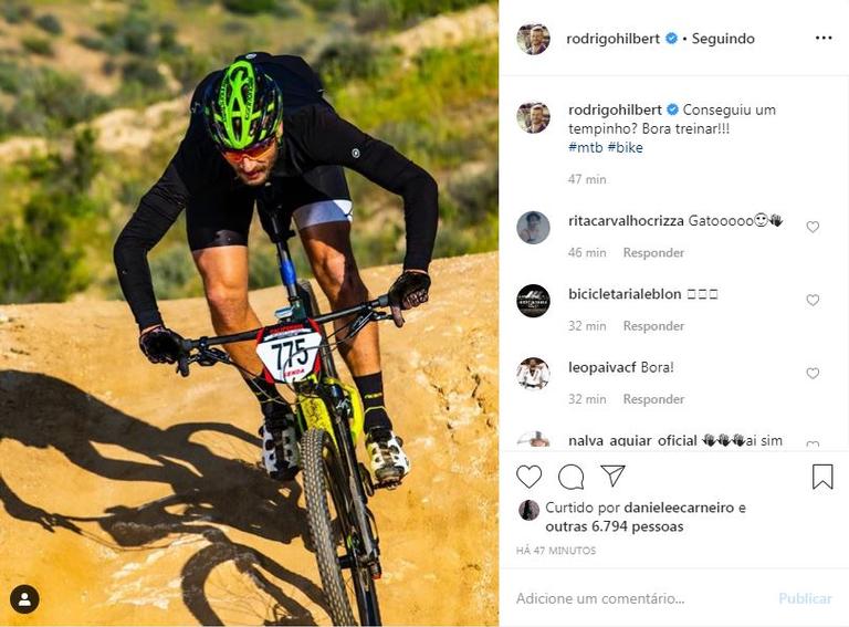 O apresentador apareceu praticando ciclismo e chamou atenção de seus seguidores