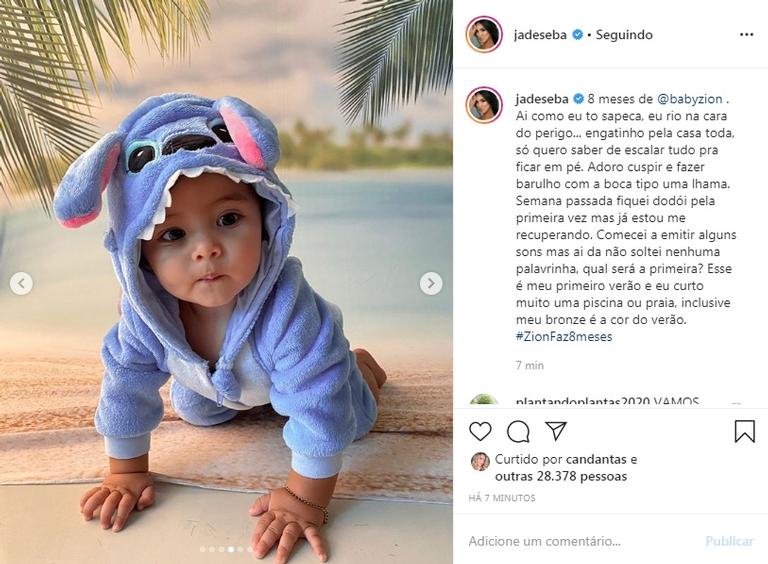 Jade Seba fantasia Zion para celebrar seu oitavo mês