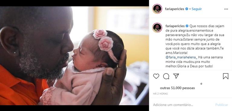 Péricles exibe primeira foto ao lado da filha e se declara