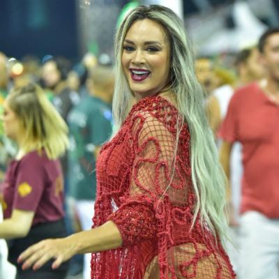 Juju Salimeni rainha da X-9 Paulistana 