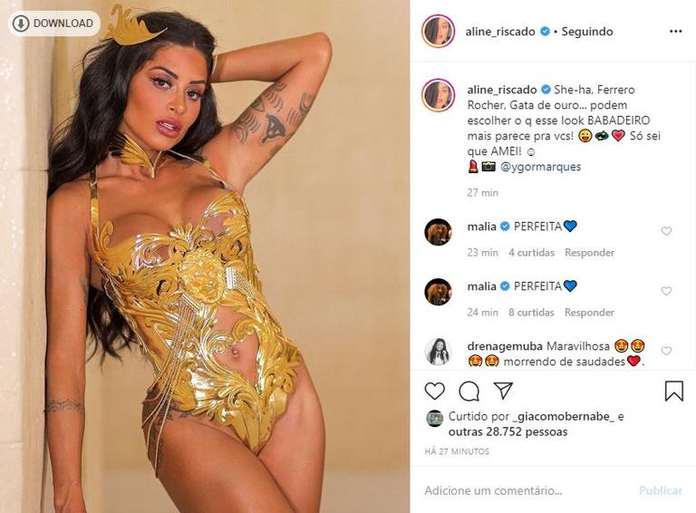 Aline Riscado aparece com look dourado e arranca elogios