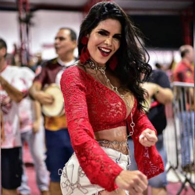 Raissa Machado rainha de bateria da Viradouro 