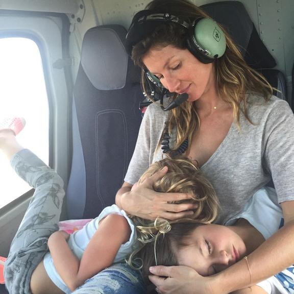 Gisele com os filhos