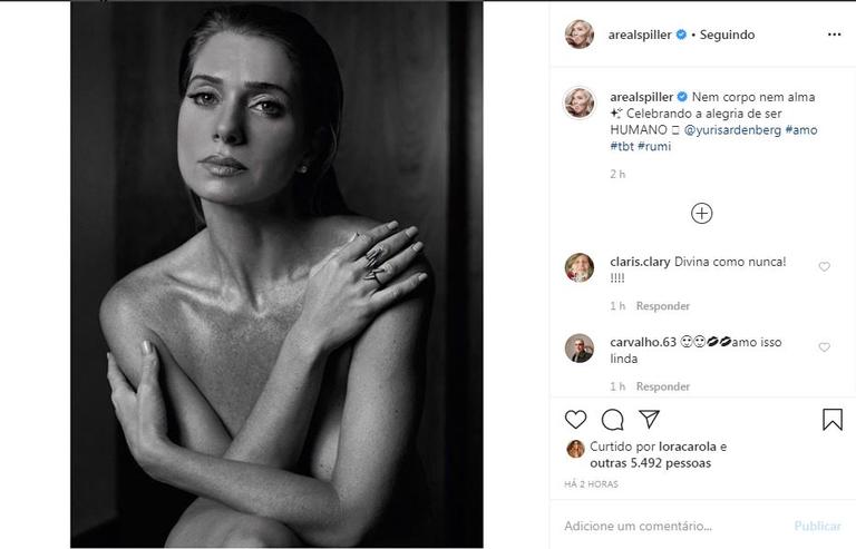 Leticia Spiller relembrou um ensaio fotográfico que fez e ganhou inúmeros elogios de seus seguidores 