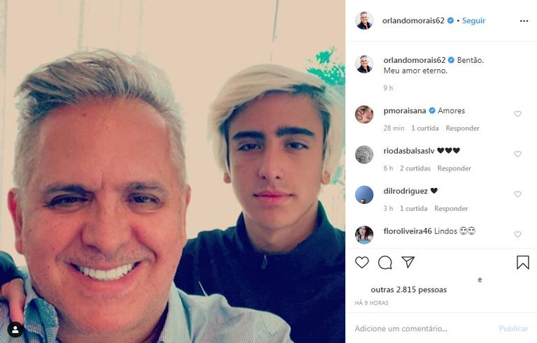 Orlando Morais posa com o filho caçula e se declara