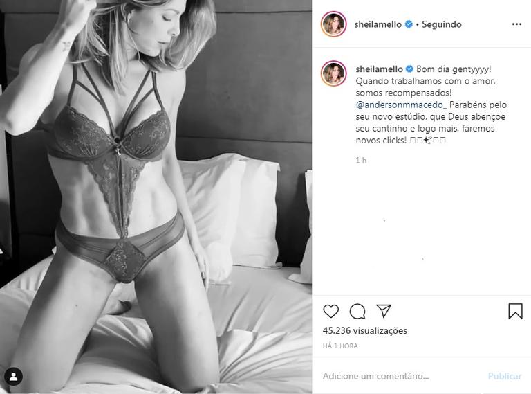 Sheila Mello de lingerie