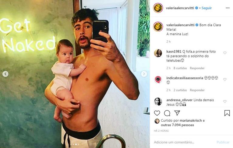 Mãe de Rafa Vitti posta fotos de Clara Maria e encanta a web