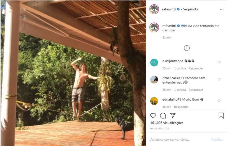 Rafael Vitti posta vídeo antigo praticando slack line 