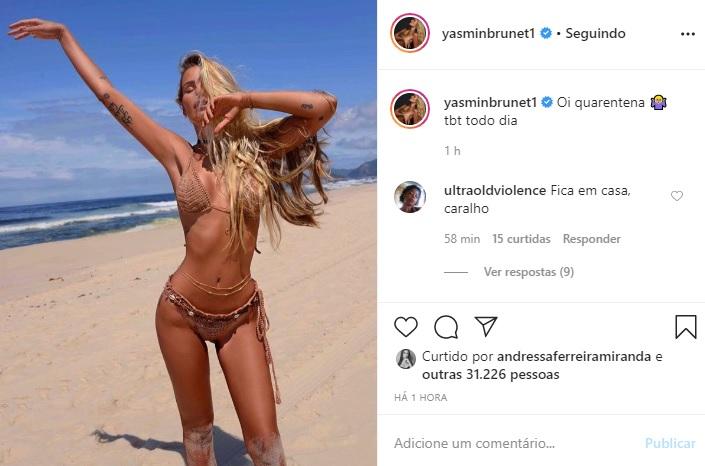 Yasmin Brunet posta clique de biquíni e arranca elogios