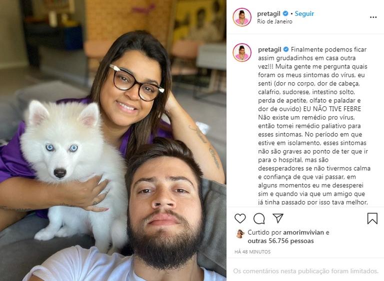 Preta Gil posa agarradinha com o maridão e comemora