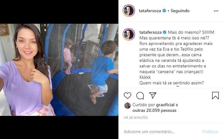 Thaís Fersoza mostra os filhos brincando em cama elástica