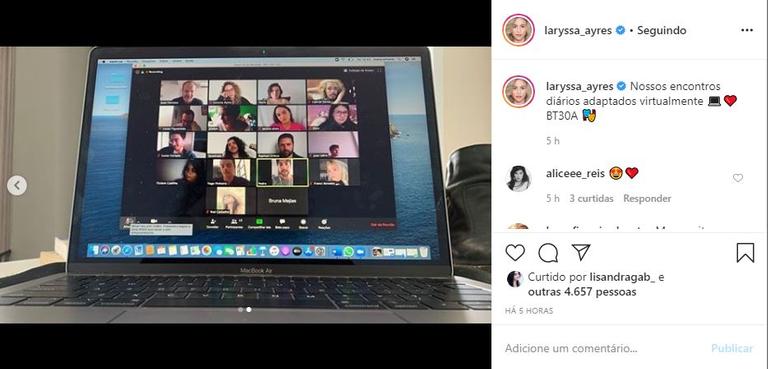 Laryssa Ayres mostra como faz seus encontros diários com os amigos