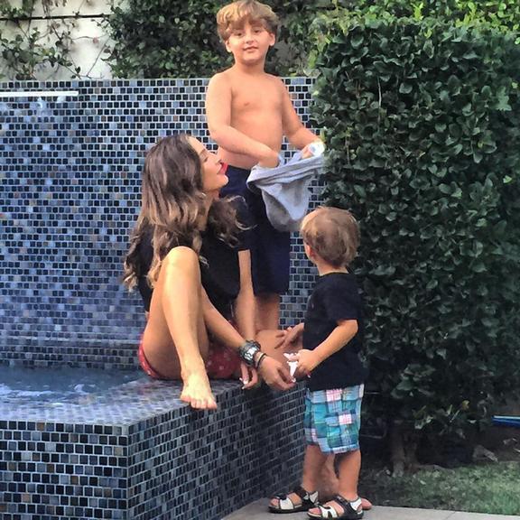 Claudia Leitte com os filhos