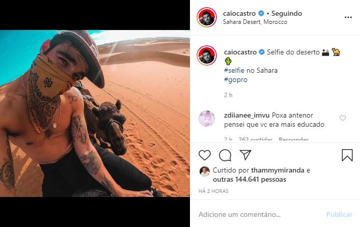 Caio Castro relembra foto no deserto do Sahara