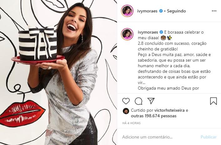 Ivy Moraes comemora seu aniversário de 28 anos