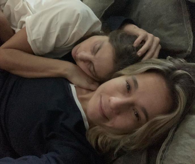 Fernanda Gentil surge ao lado de Priscila Montandon em clique fofo