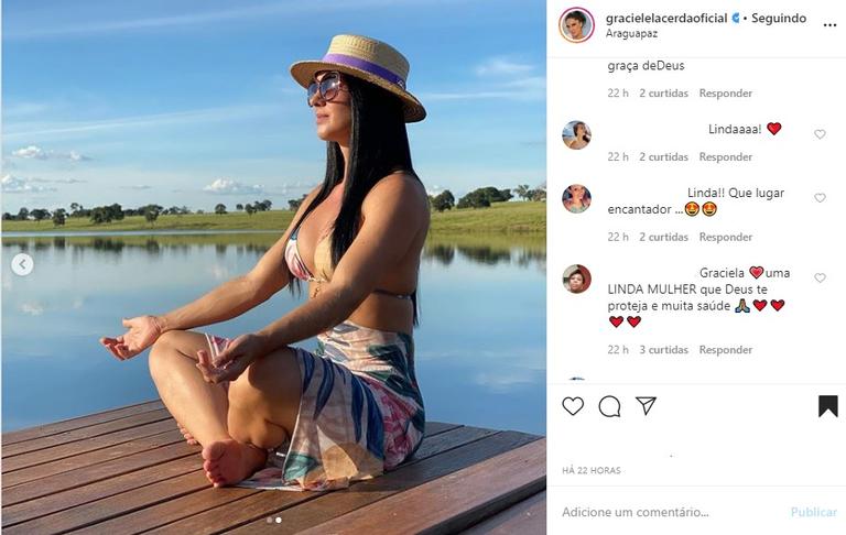 Graciele Lacerda meditando