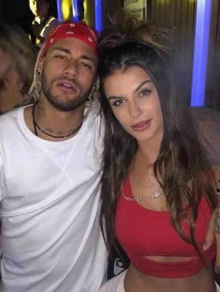 Neymar Jr quebra quarentena