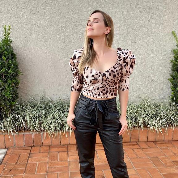 Thaeme mostra look do Encontro