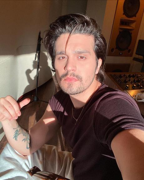 Luan Santana enlouquece fãs com belo clique em suas redes sociais