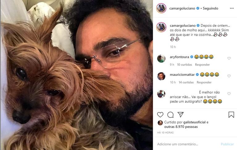 Luciano Camargo com seu cachorro