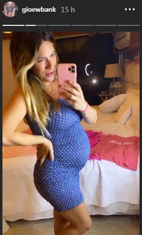 Giovanna Ewbank mostra barrigão de oito meses ao posar de vestido justo