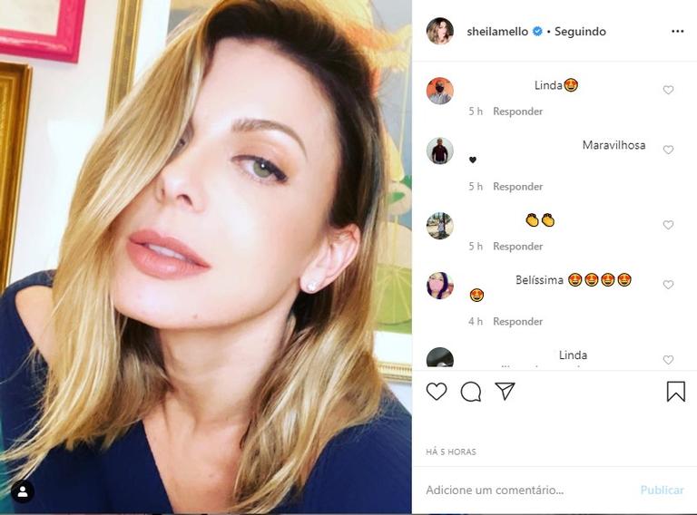 Sheila Mello selfie sensual