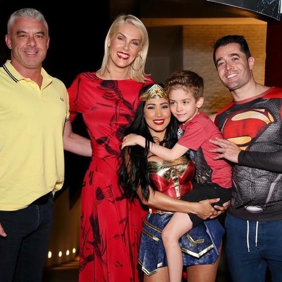 Ana Hickmann celebra o aniversário de Simaria com declaração