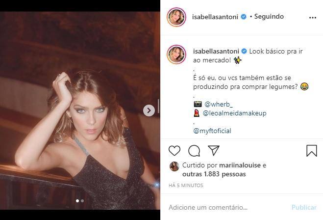 Isabella Santoni arranca elogios em clique de vestido e make